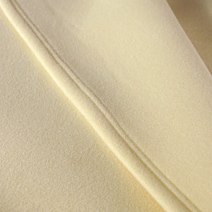 Frazada Fibra De Espuma Aislante Antialérgica Premium / Crema Arlin