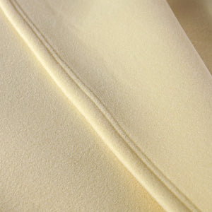 Frazada Fibra De Espuma Aislante Antialérgica Premium / Crema Arlin