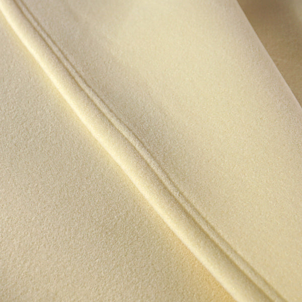 Frazada Fibra De Espuma Aislante Antialérgica Premium / Crema Arlin