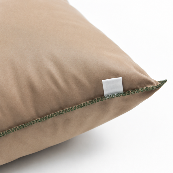 Arlin White Snowflake Pillow 70 x 50 cm