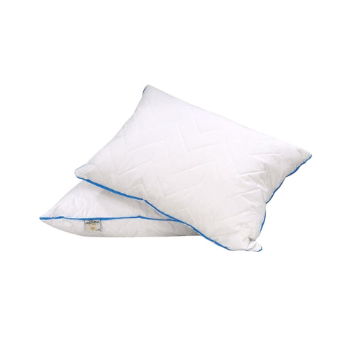 Almohada ARLIN Soñare blanca de 150 hilos con relleno de napa premium, diseño acolchado y ribete azul