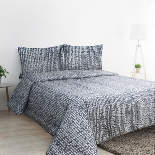 Edredón ARLIN de 150 hilos con estampado geométrico azul y blanco, incluye fundas sham a juego para cama matrimonial.